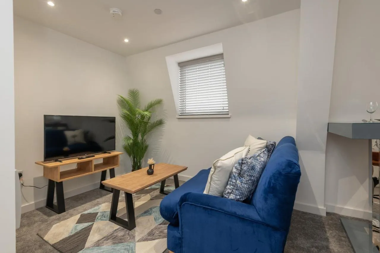 Thornhill House Serviced Apartments Wakefield
