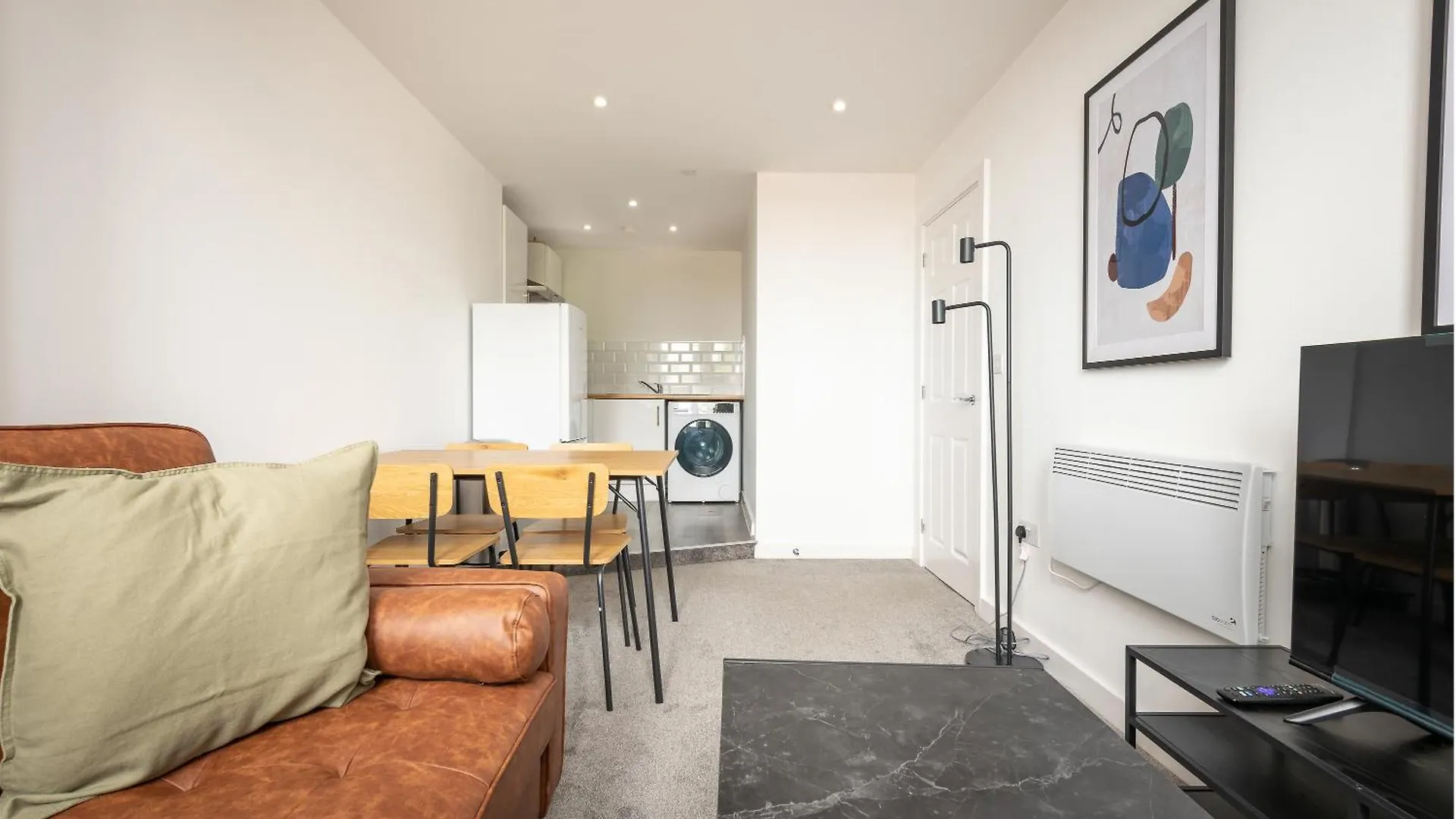 Thornhill House Serviced Apartments Wakefield